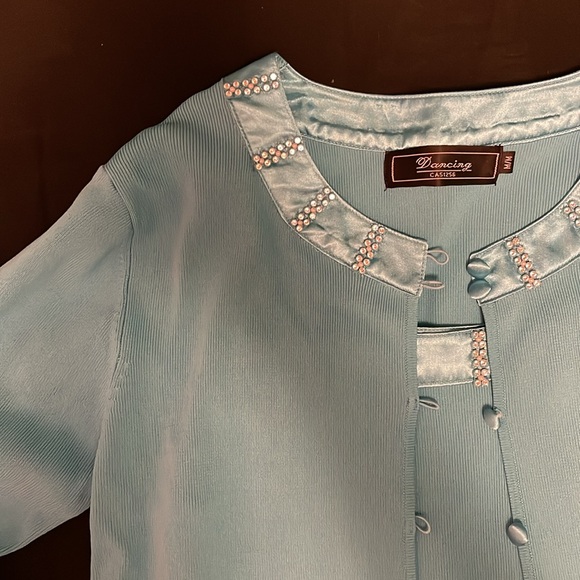 Dancing 2 piece Tank Top with Marchjnf Cardigan - Picture 2 of 8